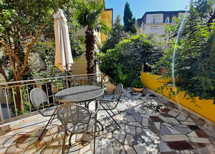 Center Ziric Apartament