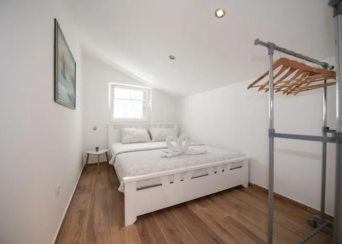 Center Ziric * أوباتيا